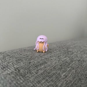 Smoko Tayto under the sea blind box mini figure - jellyfish Tayto